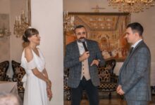 Photo of Роль ведущего на свадьбу в организации праздника