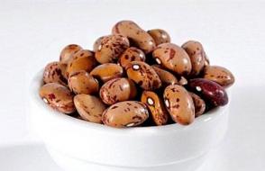 „Řecký“ předkrm s fazolemi na zimu: „záchranář“ v případě nečekaných hostů a lahodný dresink na boršč